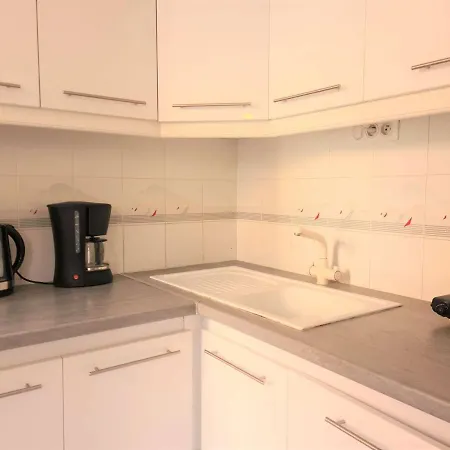 Rdc Avec Jardin, Proche - 4 Couchages, Cap D'agde - Fr-1-249-374 Apartment